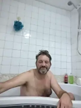 Snapshot of Vernalot_76 chatting on 11-16-25, 05:51 Vernalot 76 online show from 11-16-25, 05:51