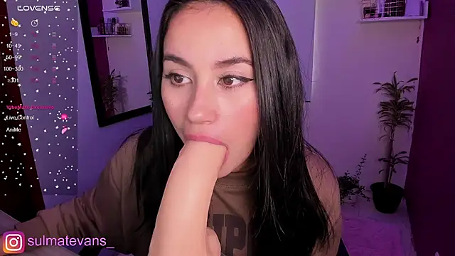 Snapshot of _sulmatevans_ chatting on 02-21-25, 01:55  sulmatevans  online show from 02-21-25, 01:55