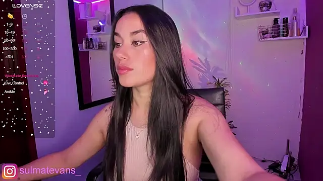 Snapshot of _sulmatevans_ chatting on 03-07-25, 10:35  sulmatevans  online show from 03-07-25, 10:35