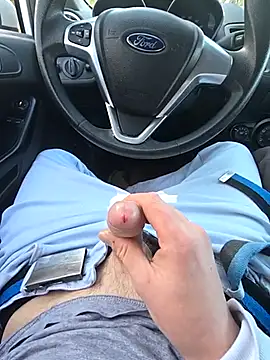 Titanhoott online show from 03-20-25, 12:43