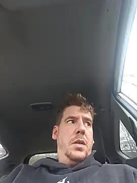 Titanhoott online show from 11-25-25, 09:09