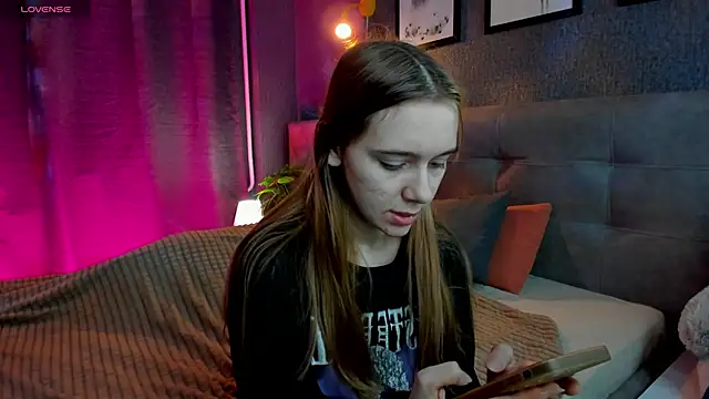 Lesi Moonie01 online show from 11-27-25, 09:00