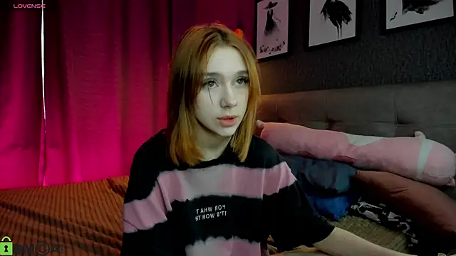 Lesi Moonie01 online show from 05-11-26, 09:04