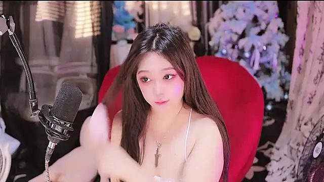 Missy Nana21 online show from 10-31-25, 04:19