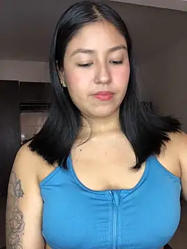 Snapshot of EmmaRossem chatting on 12-02-25, 07:53 EmmaRossem online show from 12-02-25, 07:53