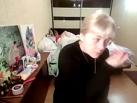 Lia Laguna77 online show from 11-30-25, 07:56