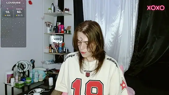 Snapshot of shun_sun chatting on 12-06-24, 05:42 shun sun online show from 12-06-24, 05:42