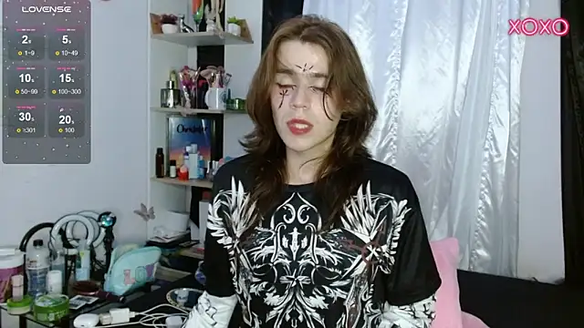 Snapshot of shun_sun chatting on 12-11-24, 01:15 shun sun online show from 12-11-24, 01:15