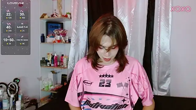 Snapshot of shun_sun chatting on 03-17-25, 01:24 shun sun online show from 03-17-25, 01:24