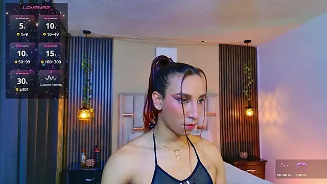 Snapshot of Nathan_Smith_ chatting on 06-19-26, 07:06 Nathan Smith online show from 06-19-26, 07:06
