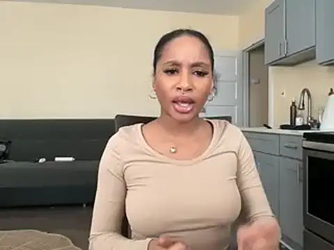 Snapshot of shandiloveslemonss chatting on 12-15-24, 06:04 shandiloveslemonss online show from 12-15-24, 06:04