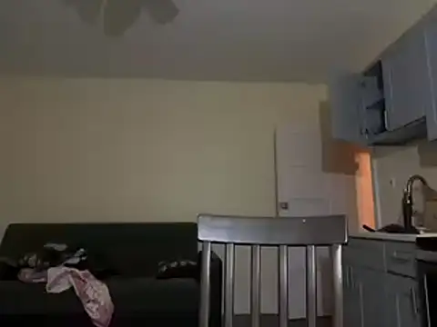 Snapshot of shandiloveslemonss chatting on 12-18-24, 01:15 shandiloveslemonss online show from 12-18-24, 01:15