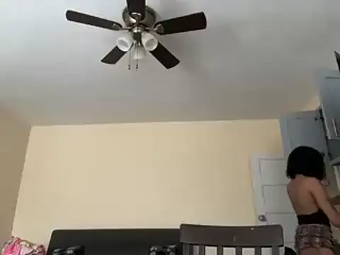 Snapshot of shandiloveslemonss chatting on 12-20-24, 06:35 shandiloveslemonss online show from 12-20-24, 06:35