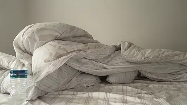 Snapshot of shandiloveslemonss chatting on 03-19-25, 04:45 shandiloveslemonss online show from 03-19-25, 04:45