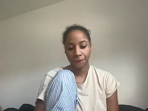 Snapshot of shandiloveslemonss chatting on 09-11-25, 07:25 shandiloveslemonss online show from 09-11-25, 07:25