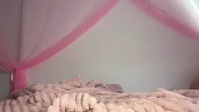 Snapshot of shandiloveslemonss chatting on 11-23-25, 06:19 shandiloveslemonss online show from 11-23-25, 06:19