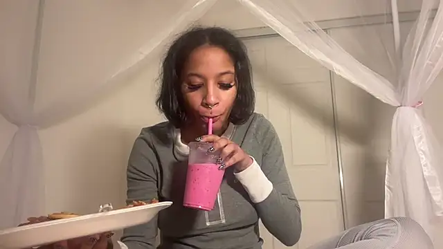 Snapshot of shandiloveslemonss chatting on 12-16-25, 03:55 shandiloveslemonss online show from 12-16-25, 03:55