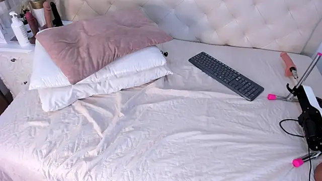  chloe adams online show from 02-26-25, 02:46