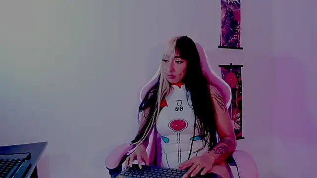 HollyHudsonn online show from 01-21-25, 12:04