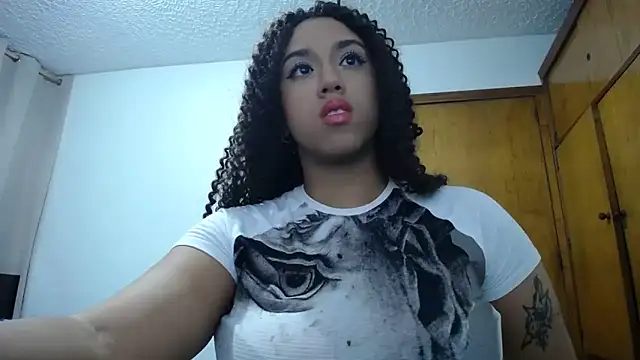 Snapshot of barbara_falcons chatting on 02-10-25, 07:26 barbara falcons online show from 02-10-25, 07:26