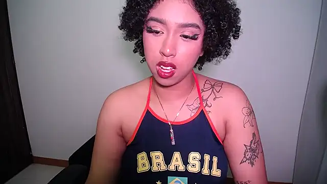 Snapshot of barbara_falcons chatting on 09-29-25, 03:11 barbara falcons online show from 09-29-25, 03:11