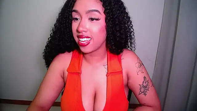 Snapshot of barbara_falcons chatting on 10-16-25, 04:35 barbara falcons online show from 10-16-25, 04:35