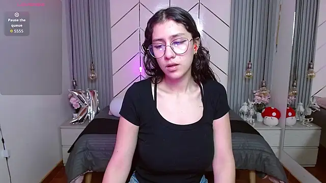 Snapshot of Lita_Rogers chatting on 11-12-25, 07:57 Lita Rogers online show from 11-12-25, 07:57