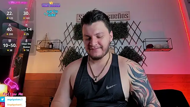 Snapshot of Angelgraham_1 chatting on 12-18-25, 04:57 Angelgraham 1 online show from 12-18-25, 04:57