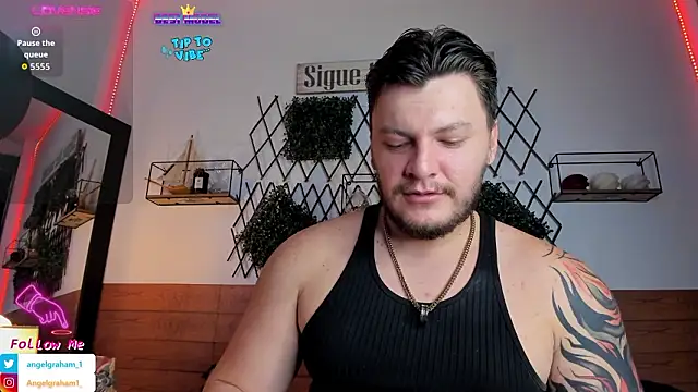 Snapshot of Angelgraham_1 chatting on 02-06-26, 05:05 Angelgraham 1 online show from 02-06-26, 05:05