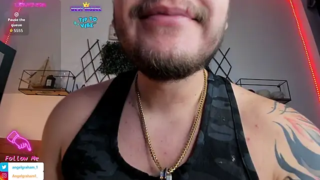 Snapshot of Angelgraham_1 chatting on 02-10-26, 05:28 Angelgraham 1 online show from 02-10-26, 05:28