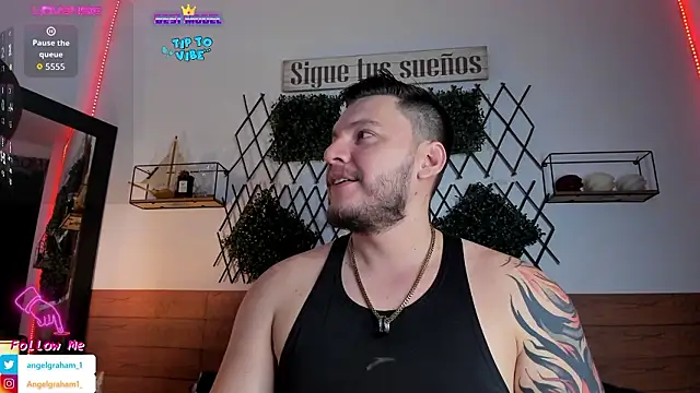 Snapshot of Angelgraham_1 chatting on 03-11-26, 05:30 Angelgraham 1 online show from 03-11-26, 05:30