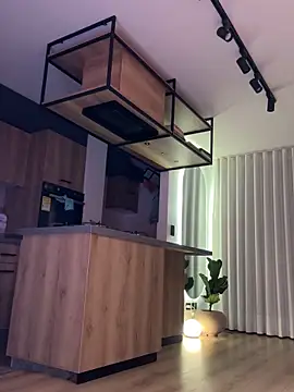 carolynnetrujillo online show from 10-31-25, 03:29