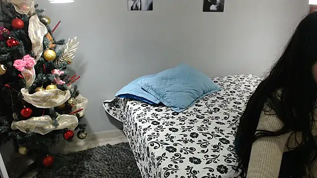 Kimandyuk online show from 12-21-24, 05:40