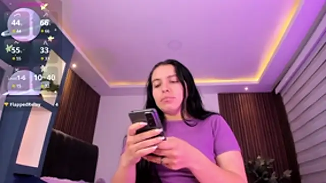 Snapshot of Lucy_Smith2 chatting on 12-04-24, 10:02 Lucy Smith2 online show from 12-04-24, 10:02