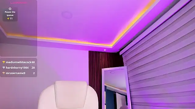 Snapshot of Lucy_Smith2 chatting on 03-01-25, 06:35 Lucy Smith2 online show from 03-01-25, 06:35