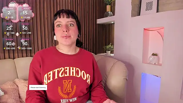 Snapshot of Lucy_Smith2 chatting on 09-15-25, 07:36 Lucy Smith2 online show from 09-15-25, 07:36