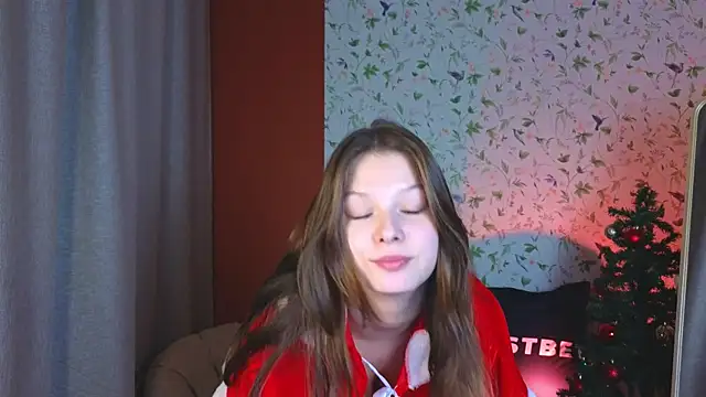 Snapshot of _Katie_Dierse chatting on 12-26-24, 01:32 Katie Dierse online show from 12-26-24, 01:32