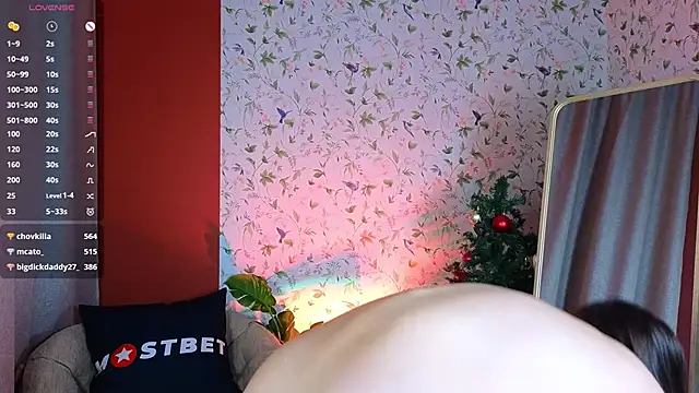 Snapshot of _Katie_Dierse chatting on 12-27-24, 04:32 Katie Dierse online show from 12-27-24, 04:32