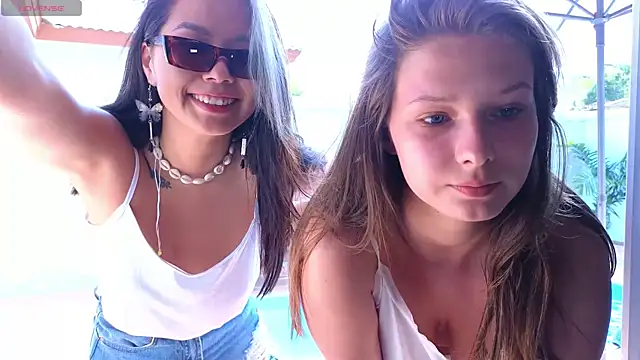 Snapshot of _Katie_Dierse chatting on 02-14-25, 02:28 Katie Dierse online show from 02-14-25, 02:28