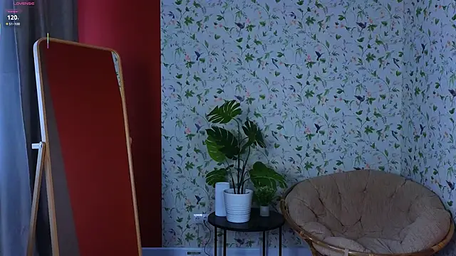 Snapshot of _Katie_Dierse chatting on 09-21-25, 09:44 Katie Dierse online show from 09-21-25, 09:44