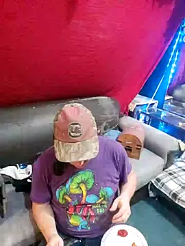 Boo-boo kittyfux online show from 09-27-25, 08:19