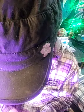 Boo-boo kittyfux online show from 11-11-25, 08:25