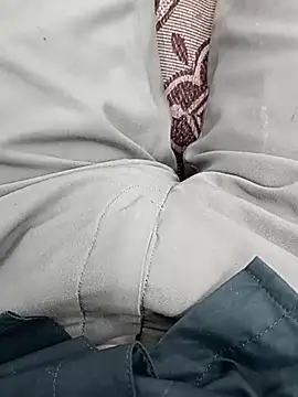 Snapshot of Mr_joh chatting on 11-08-25, 01:00 Mr joh online show from 11-08-25, 01:00