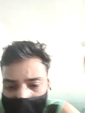 Snapshot of Mr_joh chatting on 11-19-25, 04:56 Mr joh online show from 11-19-25, 04:56