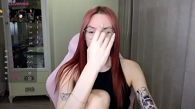 littlevildevil online show from 10-22-25, 11:10