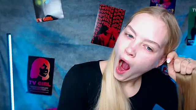 MademoiselleCl online show from 10-20-25, 06:14