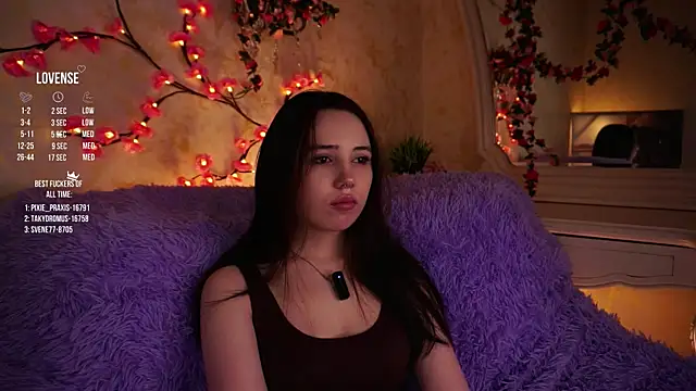 GillianDowdey online show from 12-02-25, 03:12