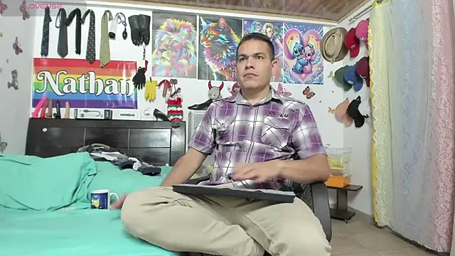 nathan sanchez online show from 10-31-25, 05:08