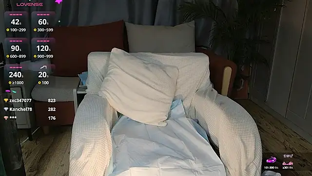 Snapshot of Youth3_ chatting on 01-09-25, 03:23 Youth3 online show from 01-09-25, 03:23