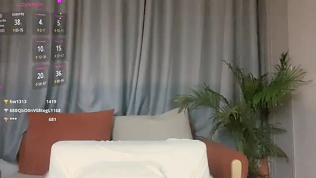 Snapshot of Youth3_ chatting on 01-10-25, 06:06 Youth3 online show from 01-10-25, 06:06